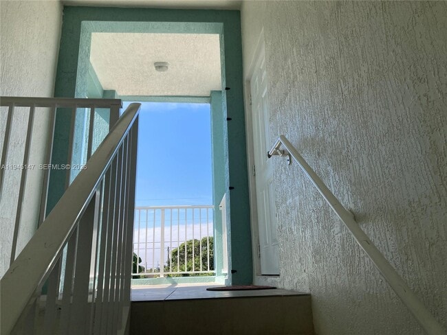 Building Photo - 447 SW 78th Ct