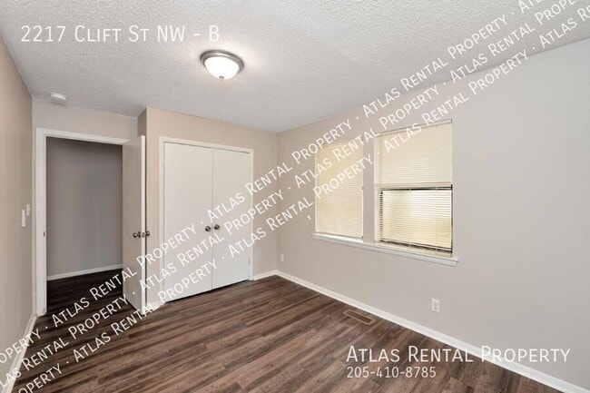 Building Photo - 2217 Clift St NW