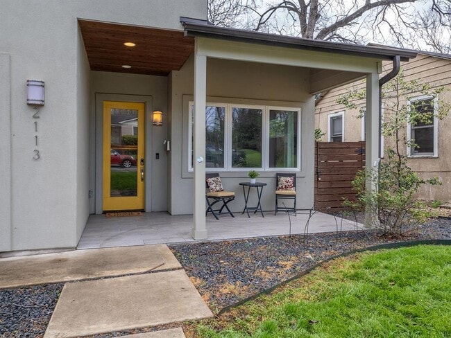 Building Photo - 2113 Glendale Pl