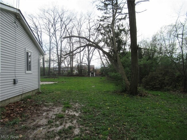 Building Photo - 1462 Harvard Dr