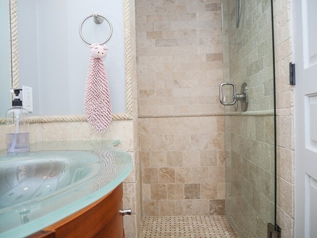 Building Photo - 161 Tudor St