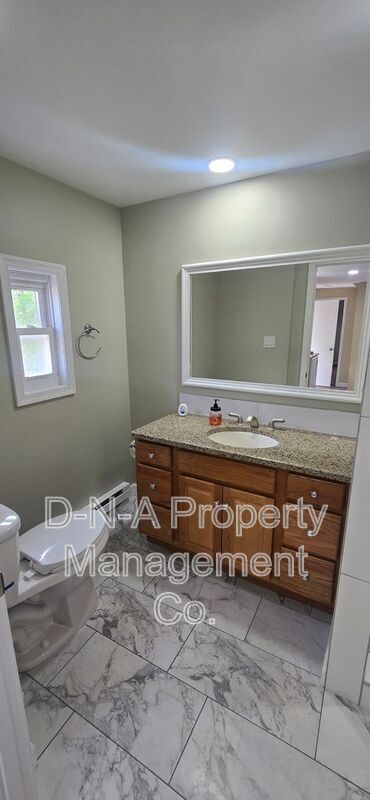 Building Photo - 580 Interchange Rd