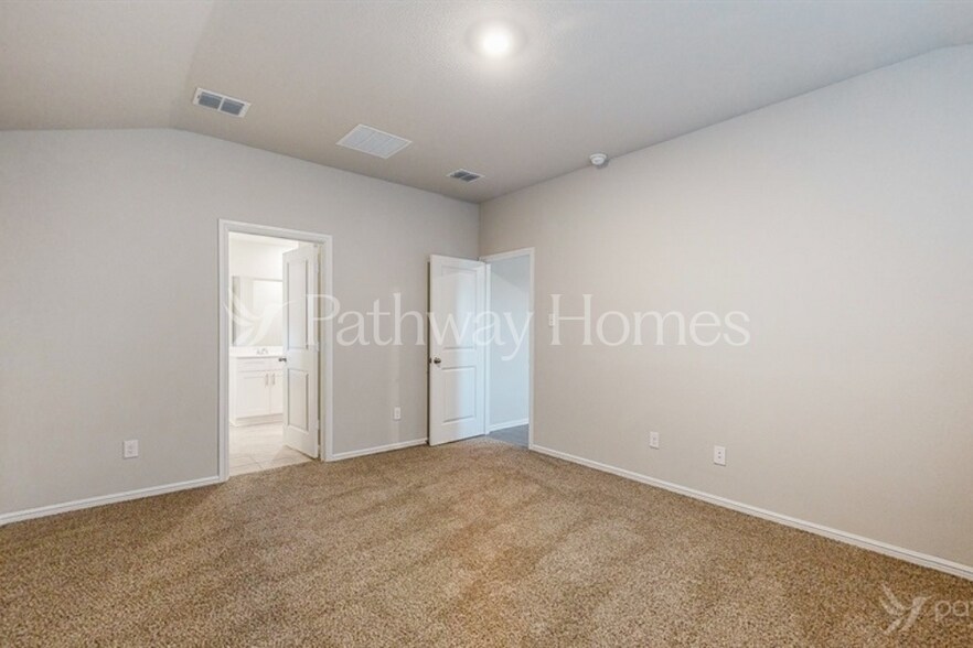 Building Photo - 1625 Gatesville Ct