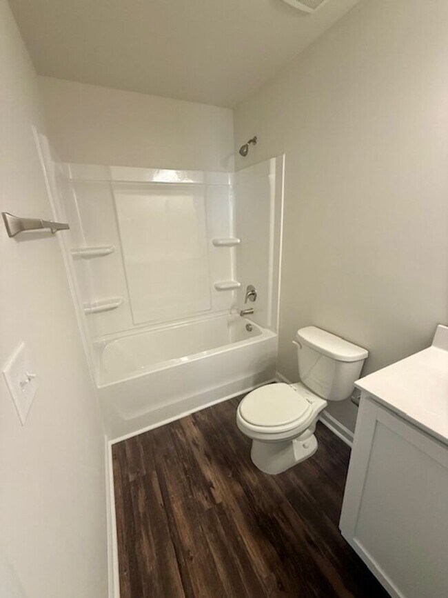 Building Photo - Two bedroom, 2.5 bath townhome in Ridge Creek, Whitsett