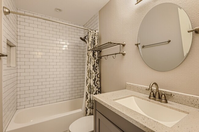 Building Photo - 8476 E Chaparral Rd