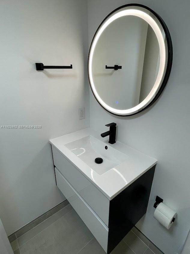 Building Photo - 440 S Park Rd