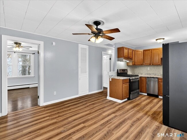 Building Photo - 91 Jewett St