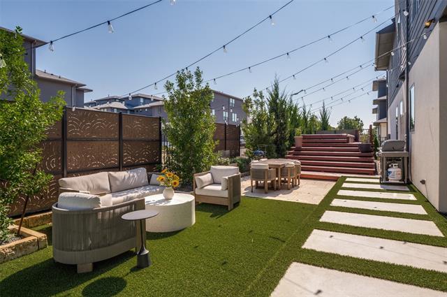 Building Photo - 7501 Hewitt Dr