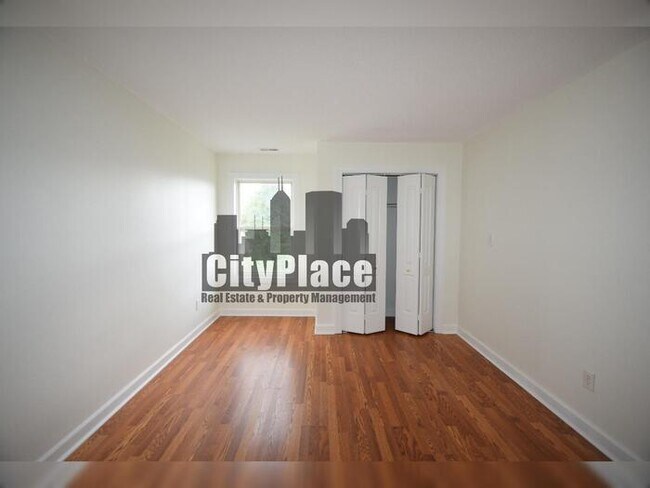 Building Photo - 1750 Buckeye Ct