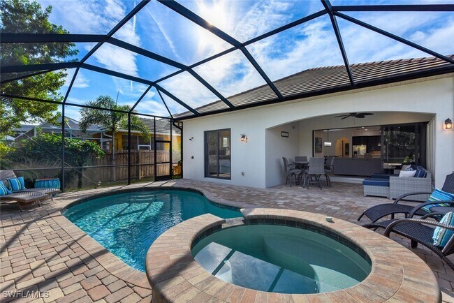 Building Photo - 707 104th Ave N