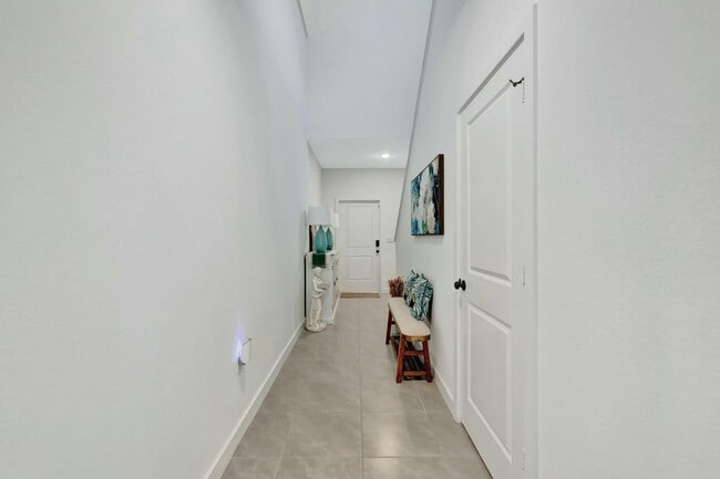 Building Photo - 601 Waters Edge Ln