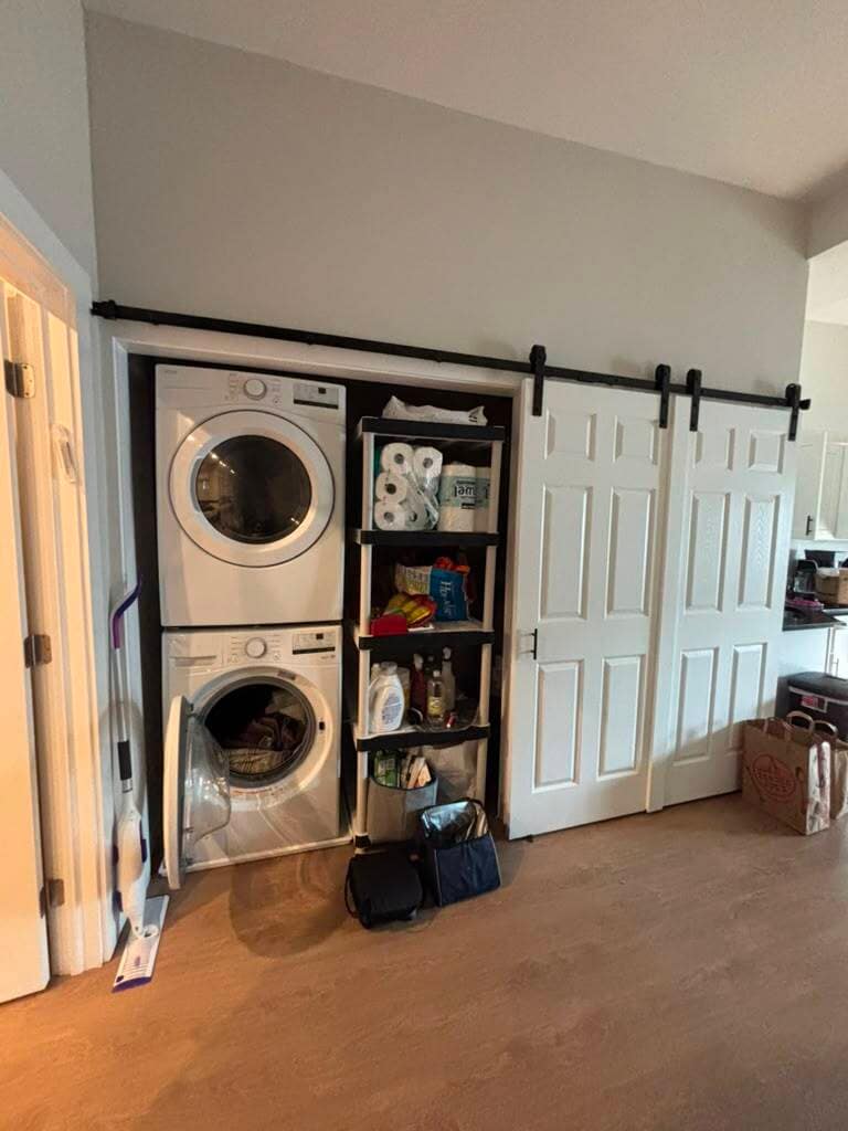 Pantry/ laundry - 217 S High St