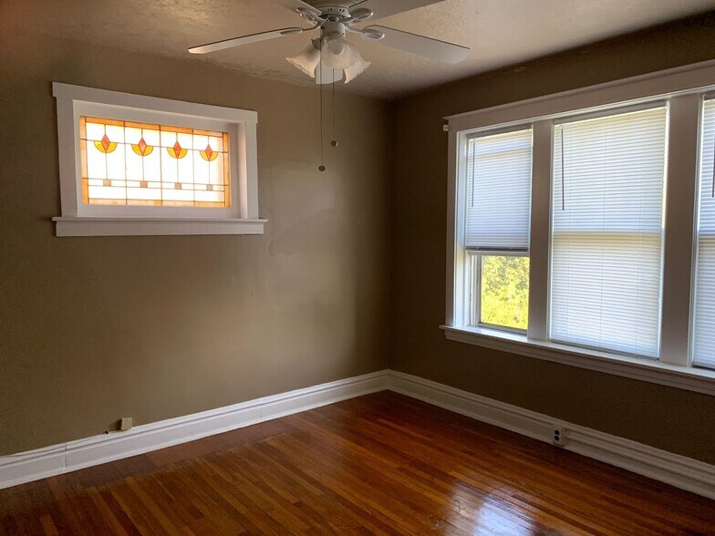 Building Photo - 3647 Keokuk St