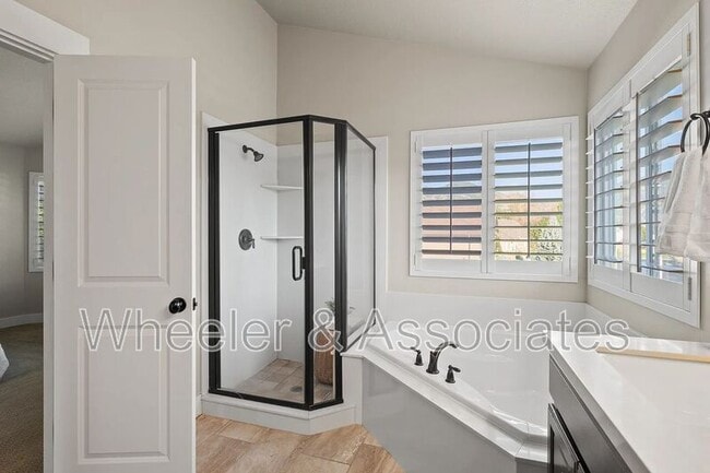 Building Photo - 1406 E 5550 S