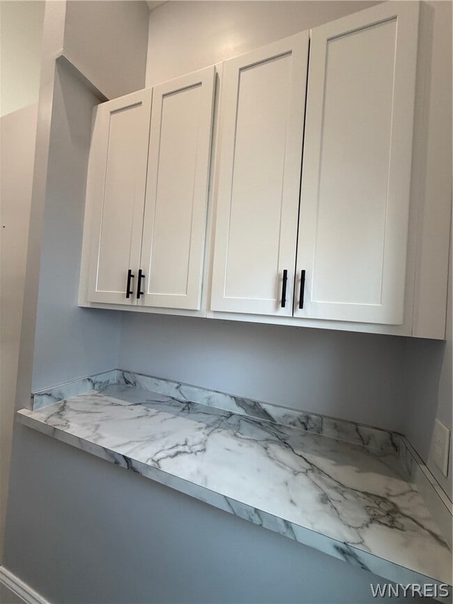 Building Photo - 18 Buffum St