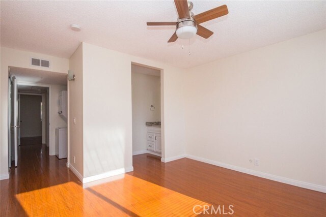 Building Photo - 2940 N Verdugo Rd