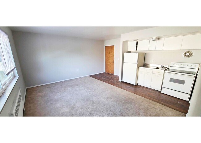 Building Photo - 922-926 Ludlow Avenue