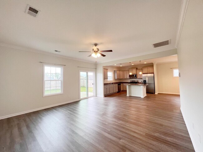 Building Photo - 720 Stilmore Dr