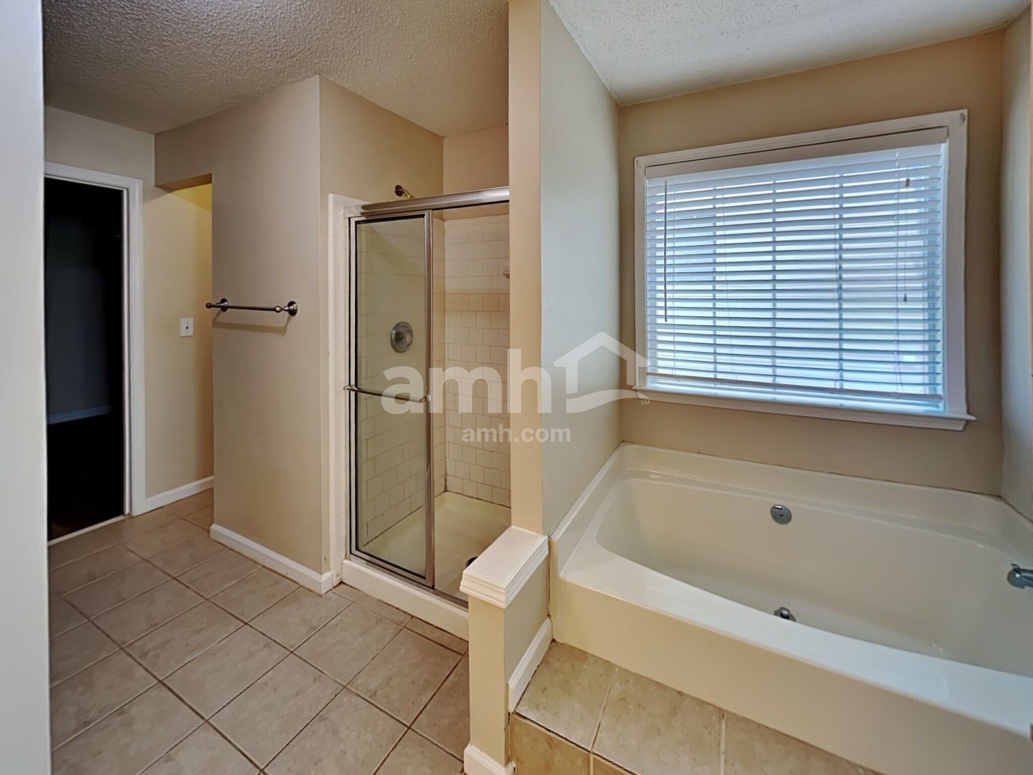 Building Photo - 4207 Pentworth Ln NW