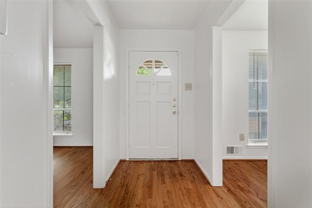 Building Photo - 7505 Brentcove Cir
