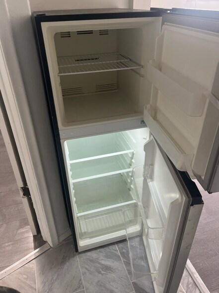 Building Photo - 15236 Tireman Ave