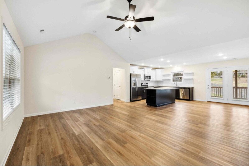 Building Photo - 5009 Spring Creek Rd