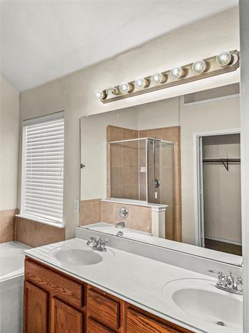 Building Photo - 11877 Del Rio Dr