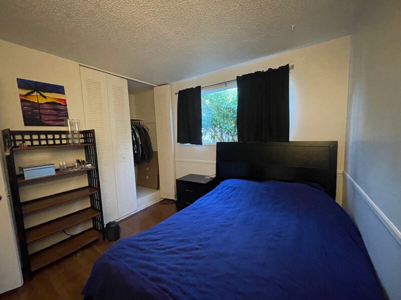 Building Photo - 204 Catalina Ave
