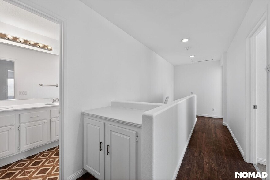 Building Photo - 32068 Baywood St