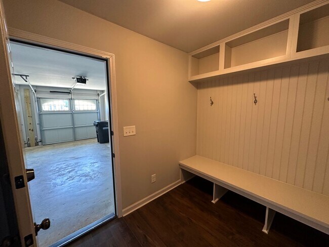 Building Photo - Beautiful Pike Road Home in Woodland Creek