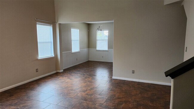 Building Photo - 3911 Falvel Cove Dr