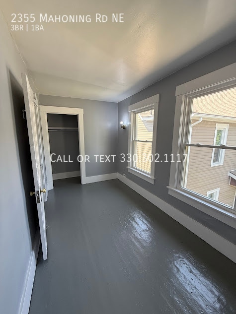 Building Photo - 2355 Mahoning Rd NE