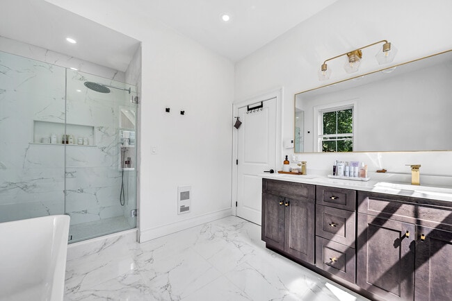 Building Photo - 57 Grampian Way