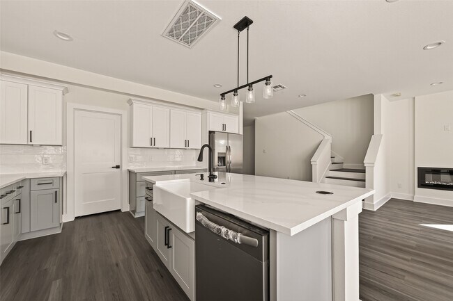 Building Photo - 12311 New Jordan Ln