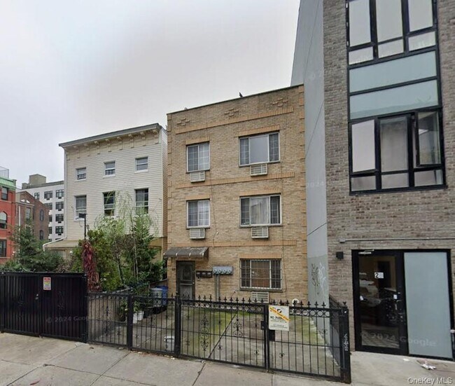 Building Photo - 22 Jefferson St