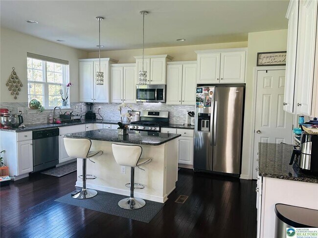 Building Photo - 1075 Swallow Tail Ln