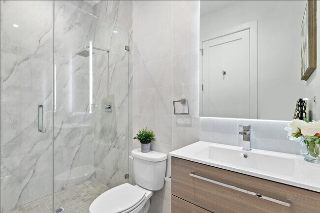 Building Photo - 6025 BLVD E