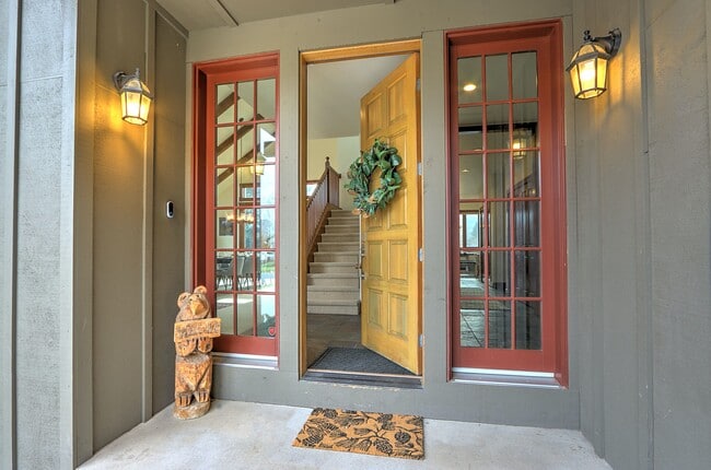 Building Photo - 408 Settlement Ln