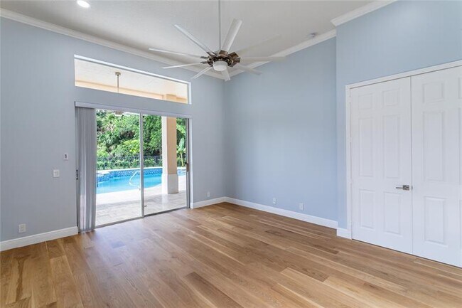 Building Photo - 15683 Cypress Park Dr