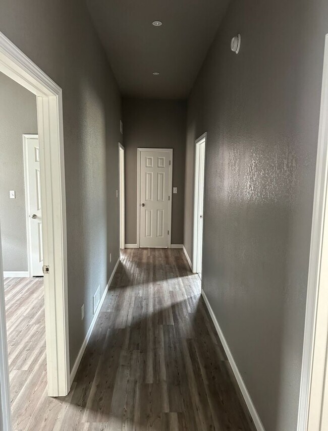 Building Photo - ~Move In Today~All New 3 Bedroom, 2 Bathro...