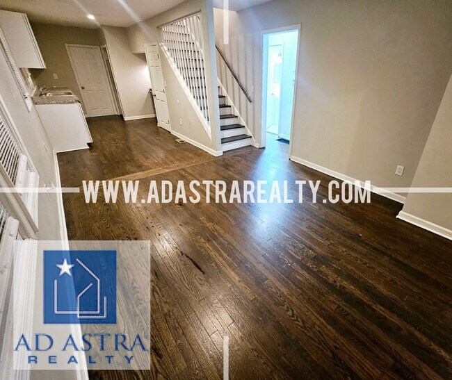 Building Photo - Beautiful 3 Bed 2 Bath Brick Home in KCMO!...
