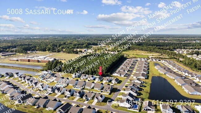 Building Photo - 5008 Sassari Ct