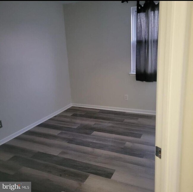 Building Photo - 12470 Knights Rd
