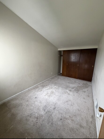 Building Photo - 8842 N 95th St