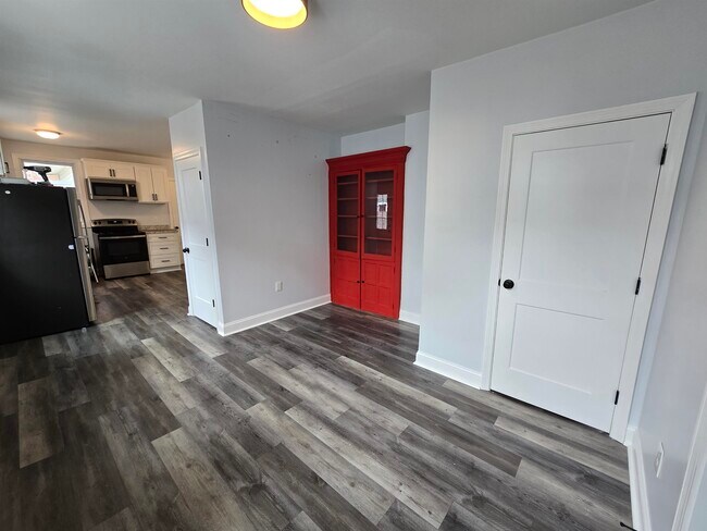 Building Photo - 22 South St