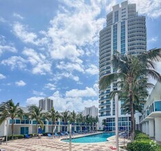 Building Photo - 1945 S Ocean Dr