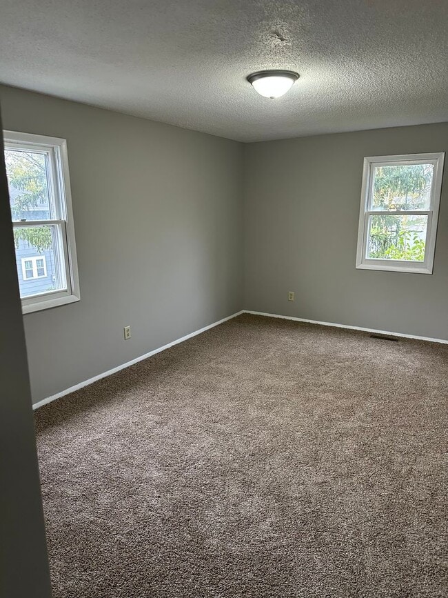 Building Photo - 3101 Oliver St