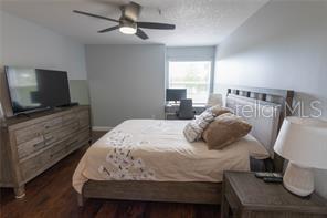 Building Photo - 2400 Feather Sound Dr