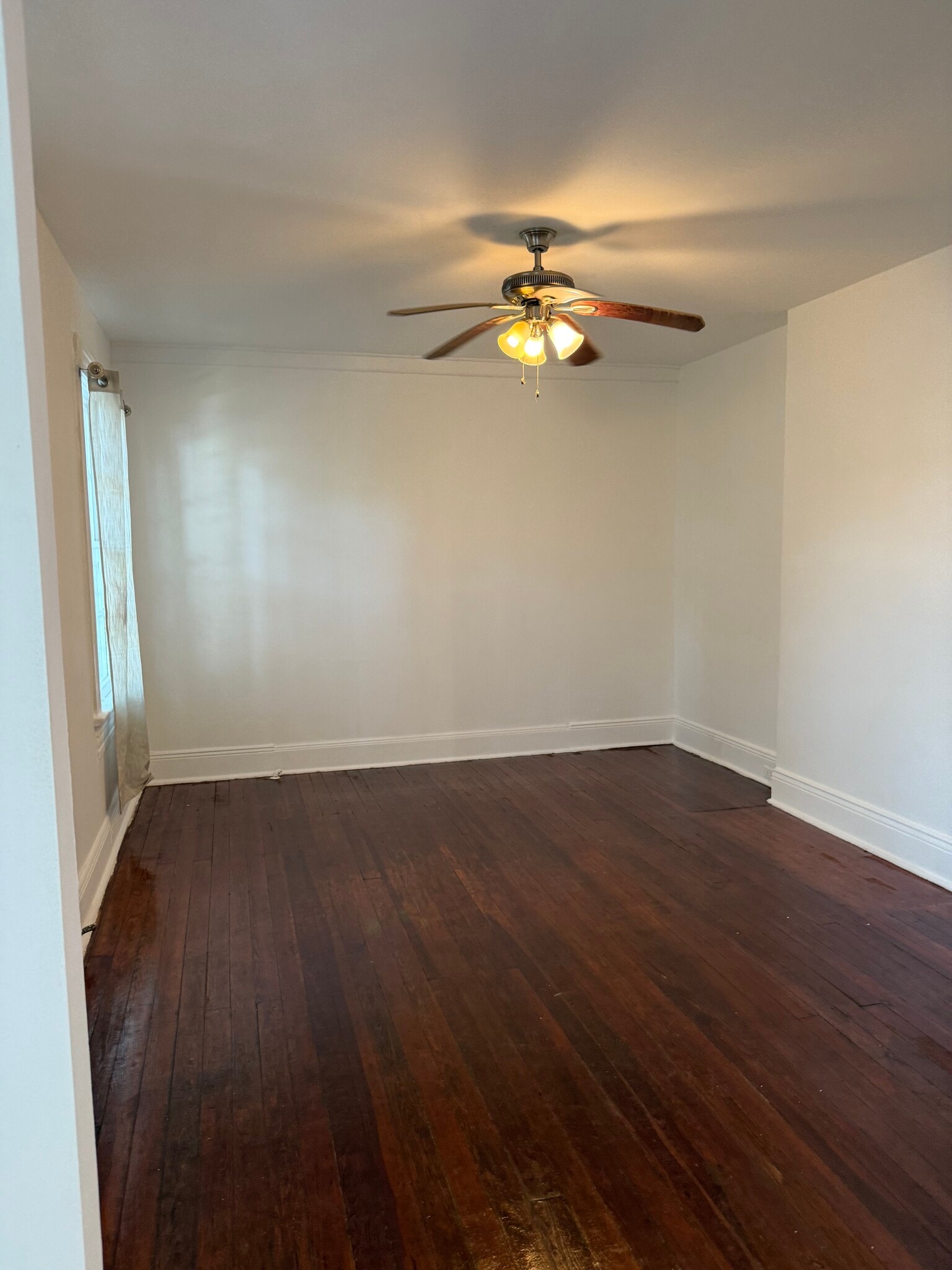 Building Photo - 934 Lowerline St