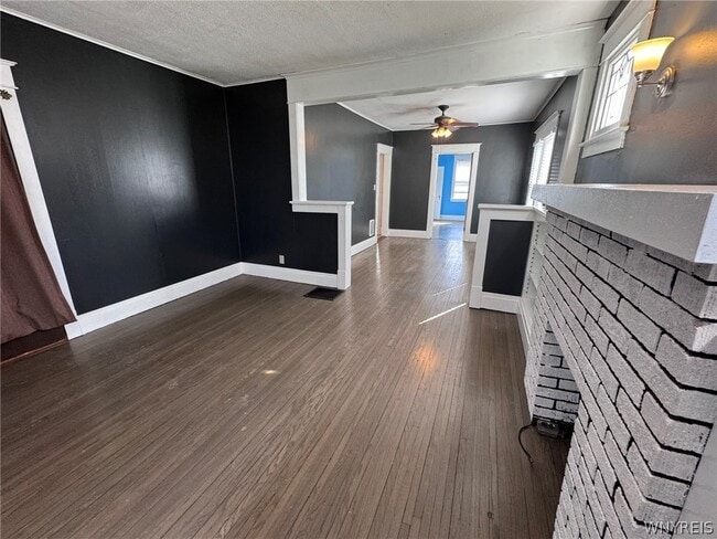 Building Photo - 55 Parkwood Ave